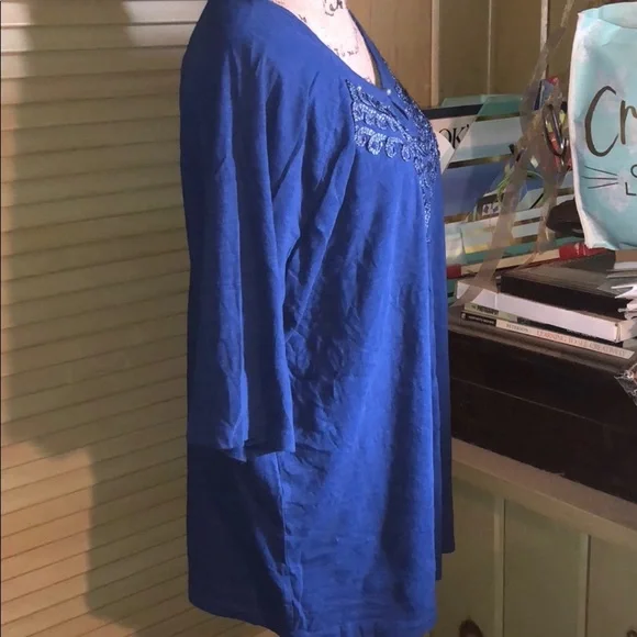 Catherine’s royal blue cotton tunic - Picture 4 of 6